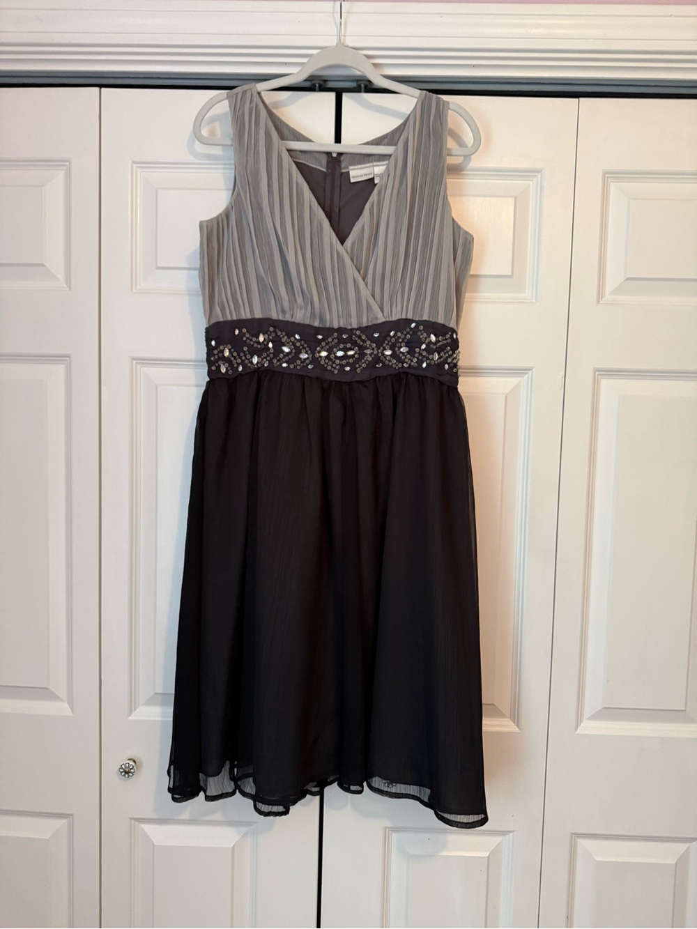 Newport News Women’s Two-Tone Grey and Black Embellished Waist Dress